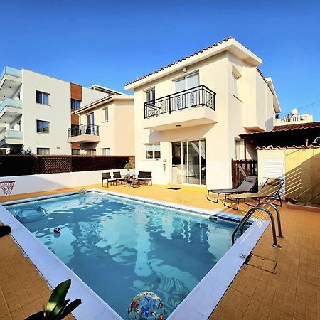 Spacious Villa With Private Pool Paphos Exteriör bild