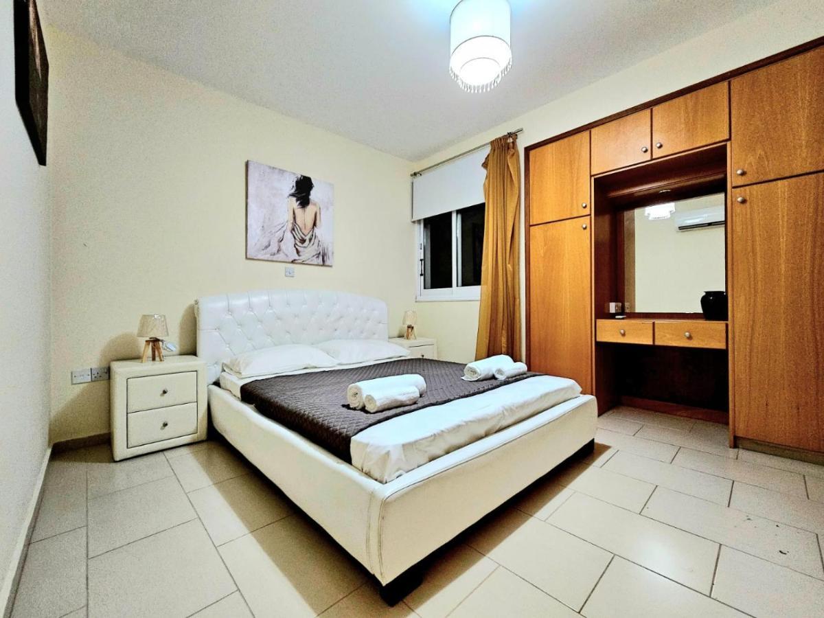 Spacious Villa With Private Pool Paphos Exteriör bild